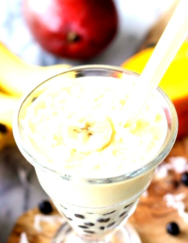 Recipe: Tropical Smoothie with Tapioca Pearls