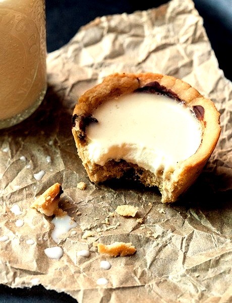 Chocolate Chip Cookie Cups with Panna Cotta Milk